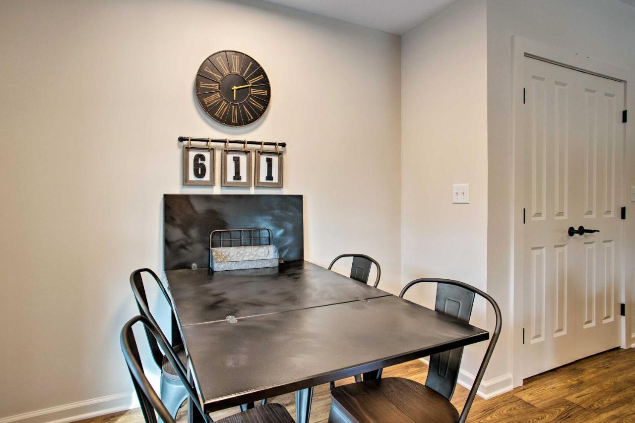 Newly Remodeled Apartment On Main Street In Saluda Exterior foto