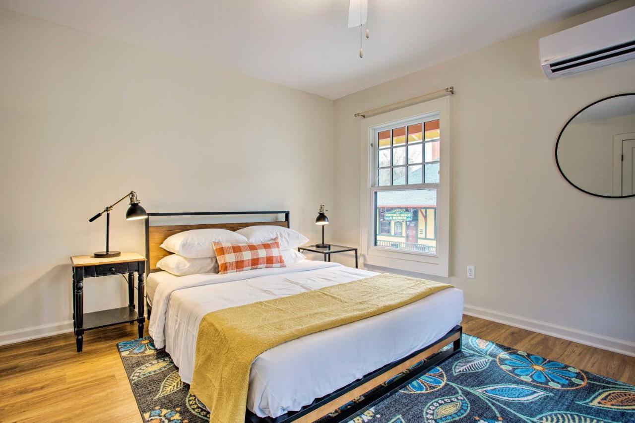 Newly Remodeled Apartment On Main Street In Saluda Exterior foto