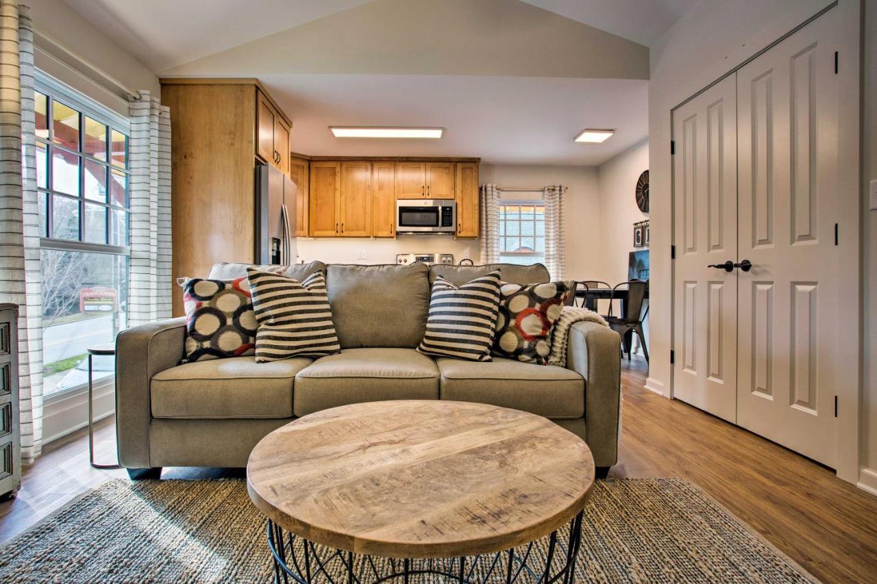 Newly Remodeled Apartment On Main Street In Saluda Exterior foto